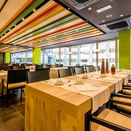 Metropolis Otel 4*