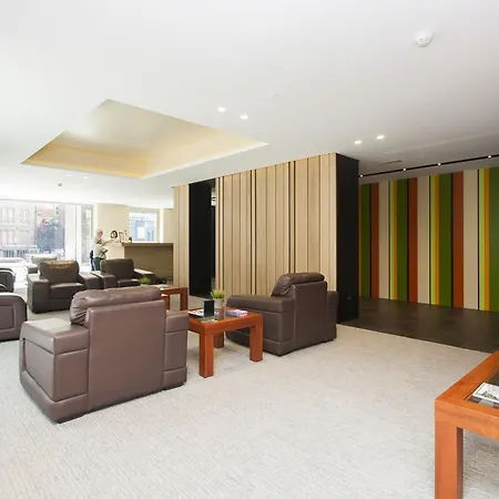 Otel Metropolis 4*